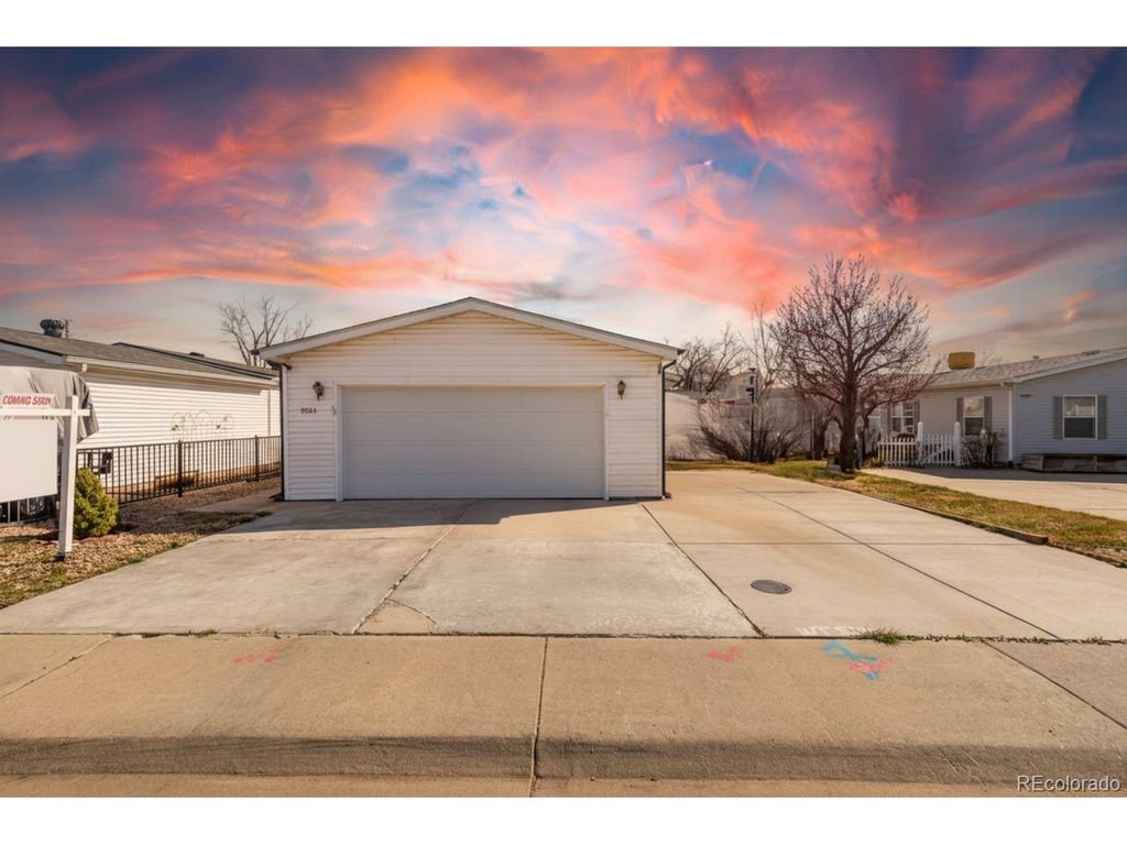 9024 Madeleine St, Denver, CO 80260