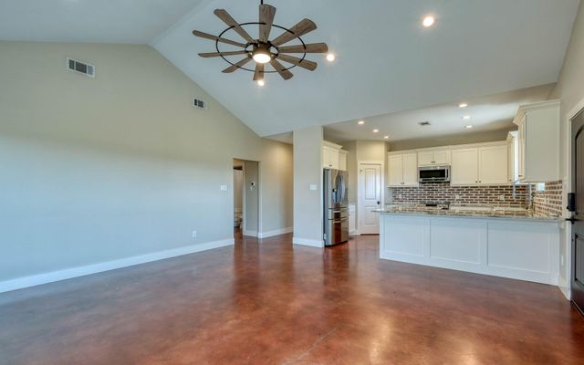 40934 Thomas Lane, Hempstead, TX 77445