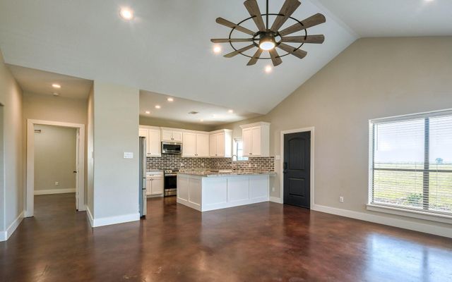 40934 Thomas Lane, Hempstead, TX 77445