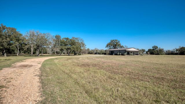 40934 Thomas Lane, Hempstead, TX 77445