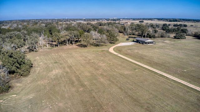 40934 Thomas Lane, Hempstead, TX 77445