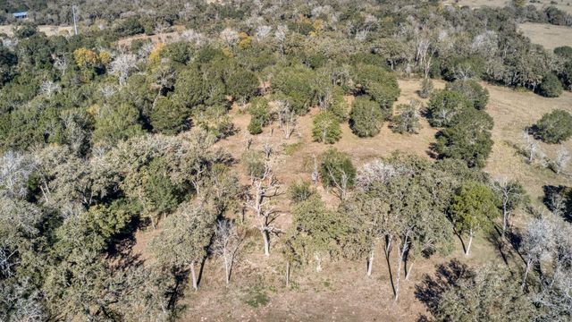 40934 Thomas Lane, Hempstead, TX 77445