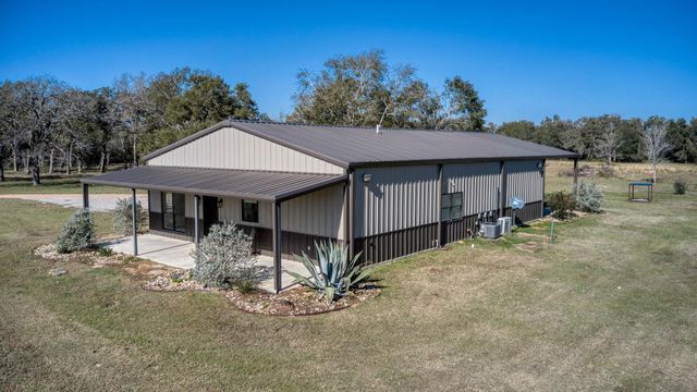 40934 Thomas Lane, Hempstead, TX 77445