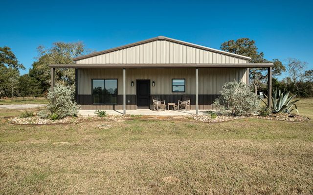 40934 Thomas Lane, Hempstead, TX 77445