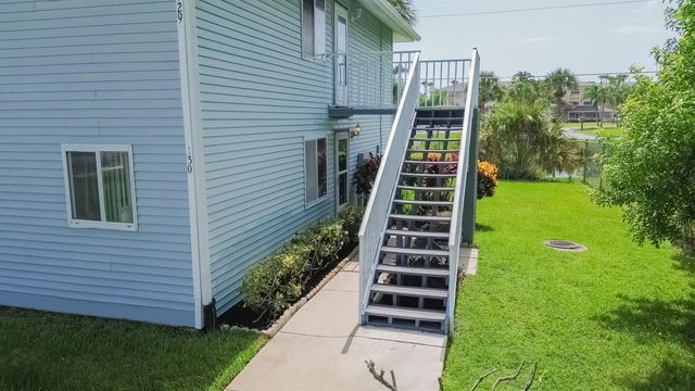 130 SE Village Drive 3 B, Port St. Lucie, FL 34952