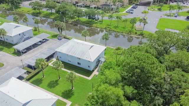 130 SE Village Drive 3 B, Port St. Lucie, FL 34952