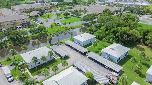 130 SE Village Drive 3 B, Port St. Lucie, FL 34952