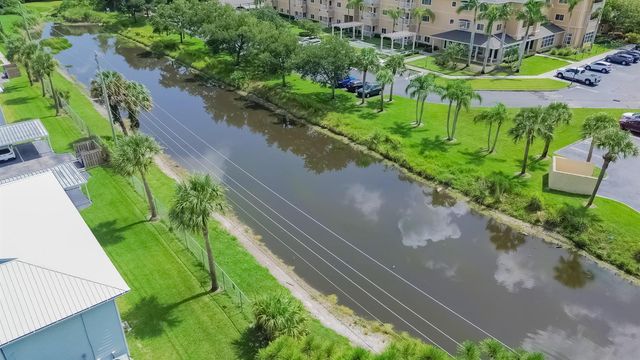 130 SE Village Drive 3 B, Port St. Lucie, FL 34952