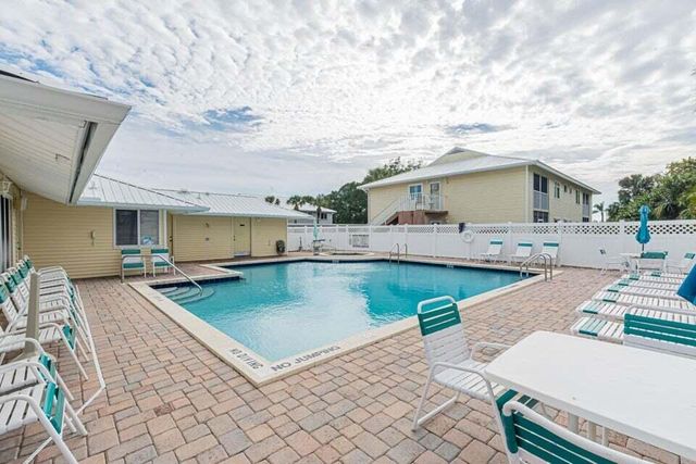 130 SE Village Drive 3 B, Port St. Lucie, FL 34952