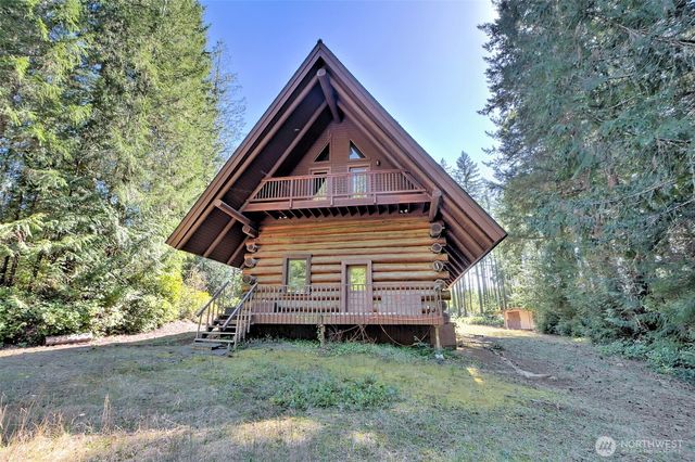 1755 Nellita Road NW, Seabeck, WA 98380