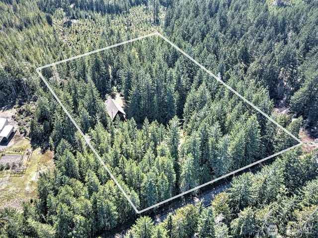 1755 Nellita Road NW, Seabeck, WA 98380