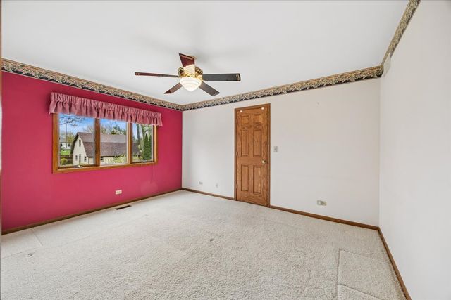 6037 Dunham Road, Downers Grove, IL 60516