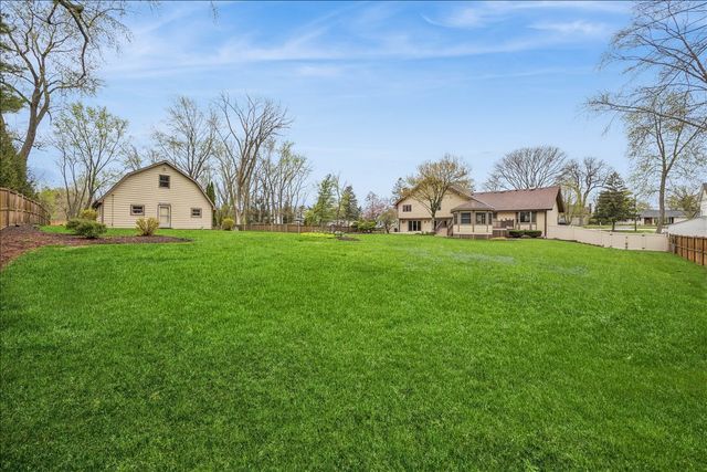 6037 Dunham Road, Downers Grove, IL 60516