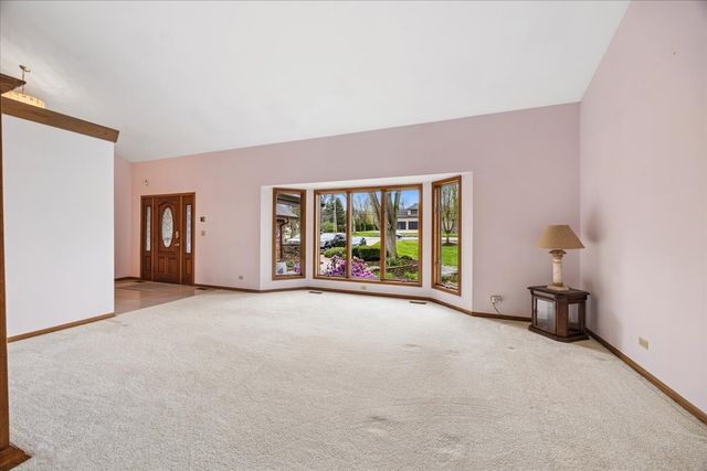 6037 Dunham Road, Downers Grove, IL 60516