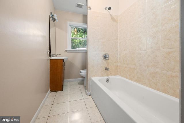 8215 16TH AVE, Hyattsville, MD 20783