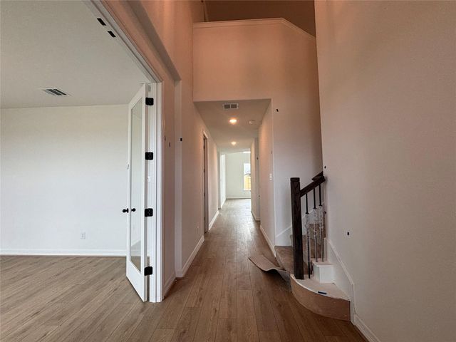 7911 Jade Crest Drive, Angleton, TX 77515
