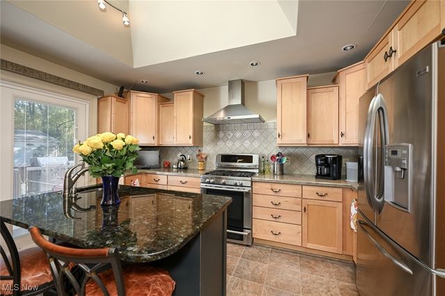 1178 Twinsburg Road E, Macedonia, OH 44056