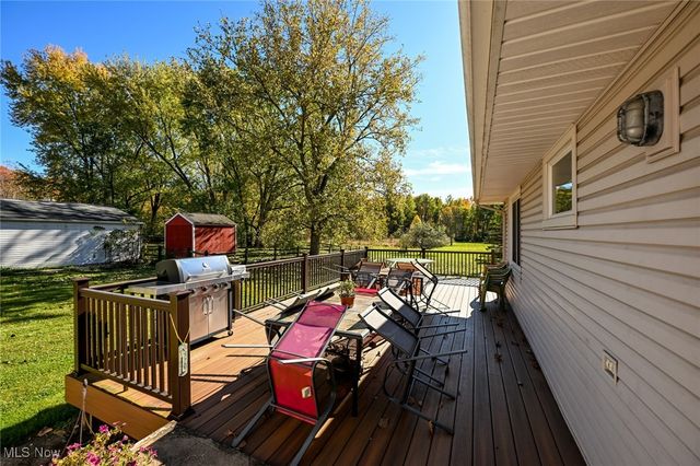 1178 Twinsburg Road E, Macedonia, OH 44056