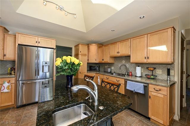 1178 Twinsburg Road E, Macedonia, OH 44056