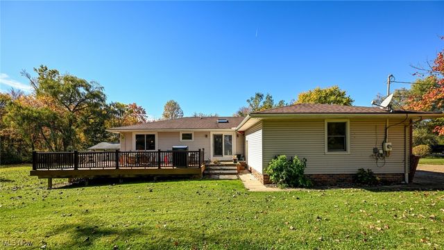 1178 Twinsburg Road E, Macedonia, OH 44056
