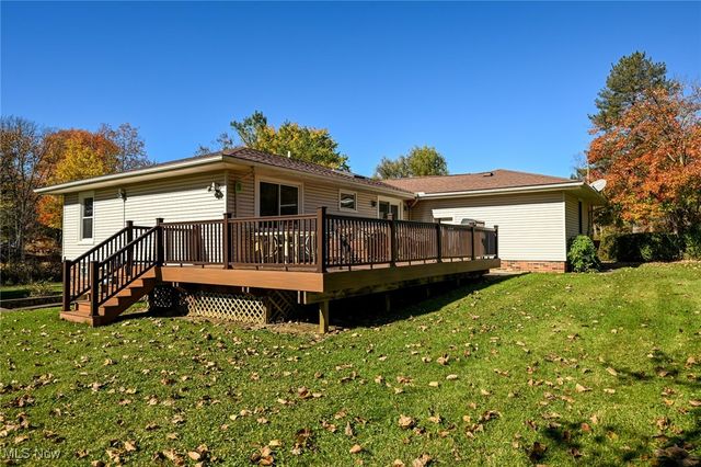 1178 Twinsburg Road E, Macedonia, OH 44056