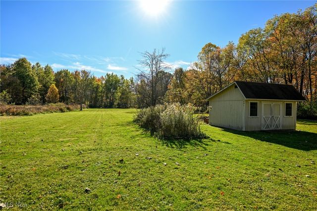 1178 Twinsburg Road E, Macedonia, OH 44056