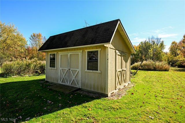 1178 Twinsburg Road E, Macedonia, OH 44056