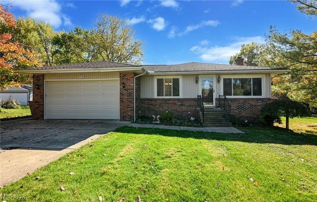 1178 Twinsburg Road E, Macedonia, OH 44056