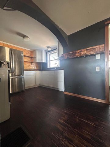 126 Main Street W, Ashville, OH 43103