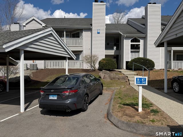 87 Leafwood Lane 233, Groton, CT 06340