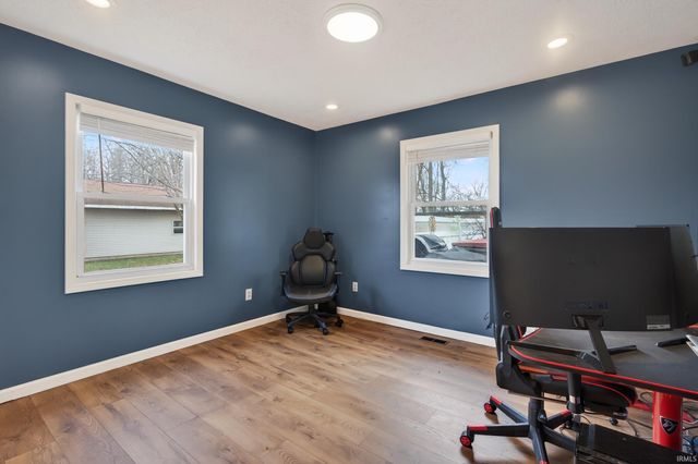 5008 E Shady Point Drive, Monticello, IN 47960