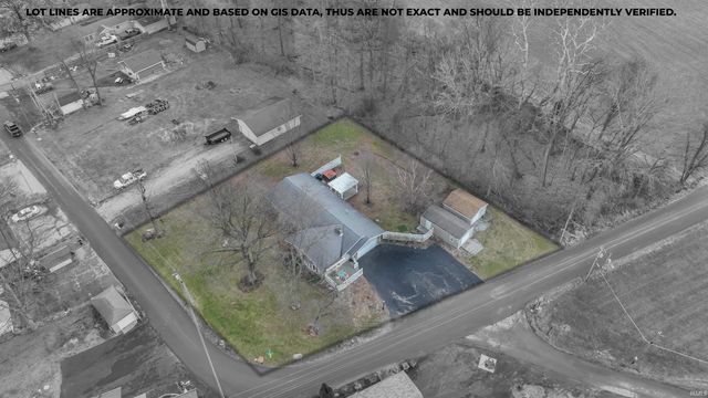 5008 E Shady Point Drive, Monticello, IN 47960