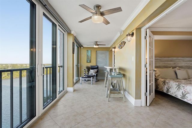 9397 MIDNIGHT PASS ROAD 901, Sarasota, FL 34242