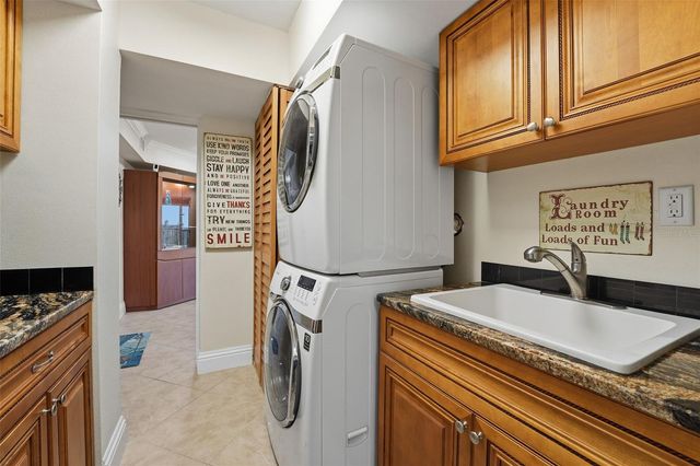 9397 MIDNIGHT PASS ROAD 901, Sarasota, FL 34242