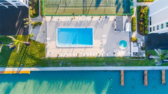 9397 MIDNIGHT PASS ROAD 901, Sarasota, FL 34242