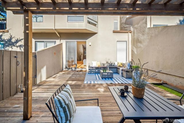 235 North Lake Merced Hills, San Francisco, CA 94132