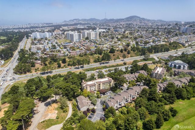 235 North Lake Merced Hills, San Francisco, CA 94132