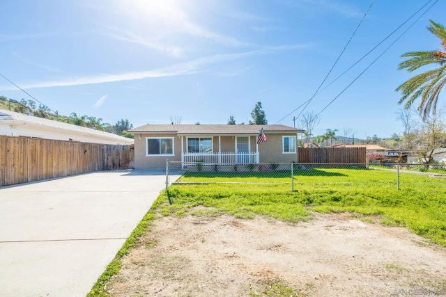 12635 Castle Court Drive, Lakeside, CA 92040