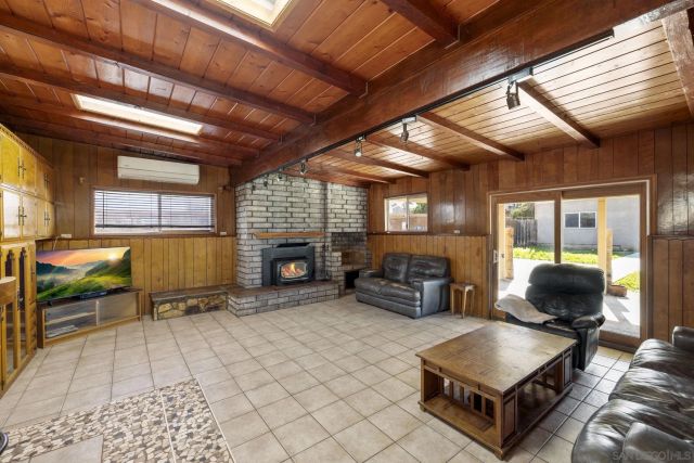 12635 Castle Court Drive, Lakeside, CA 92040