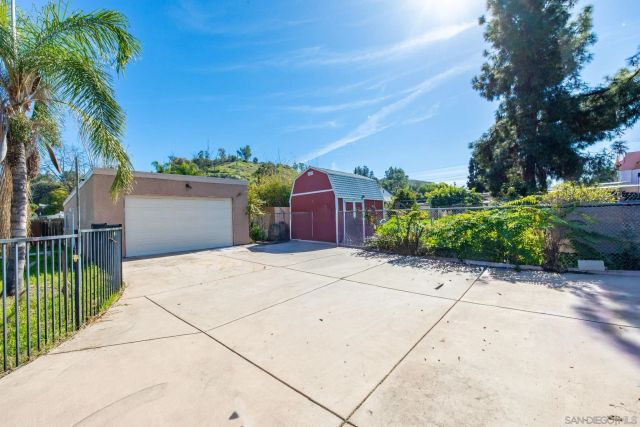 12635 Castle Court Drive, Lakeside, CA 92040