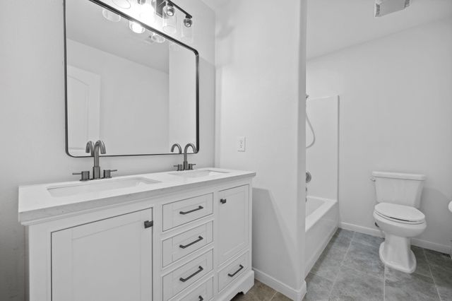 157 Hillside Drive, Liberty, TX 77575