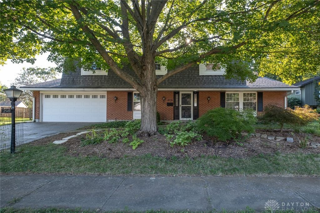 2549 Montbello Circle, Dayton, OH 45440