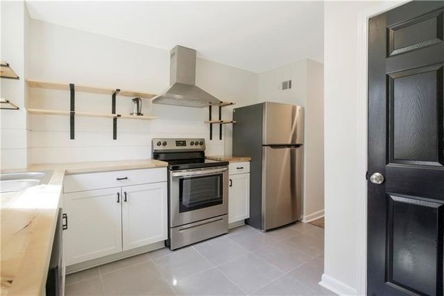 551 Valley Hill SE Road A, Riverdale, GA 30274