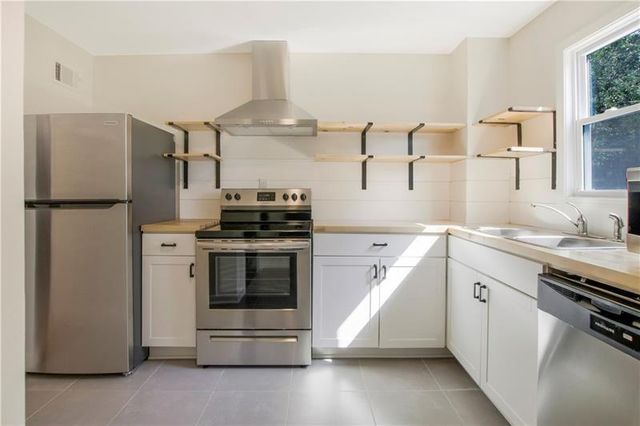 551 Valley Hill SE Road A, Riverdale, GA 30274