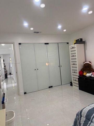 1401 NW 122nd Avenue, Pembroke Pines, FL 33026