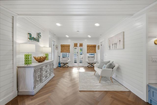 2913 GULF DRIVE, Holmes Beach, FL 34217