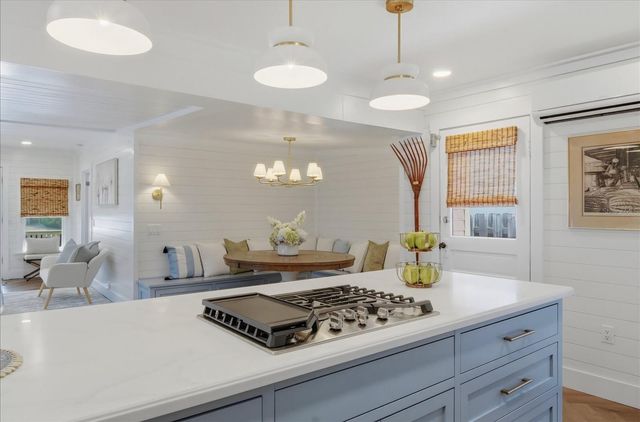 2913 GULF DRIVE, Holmes Beach, FL 34217