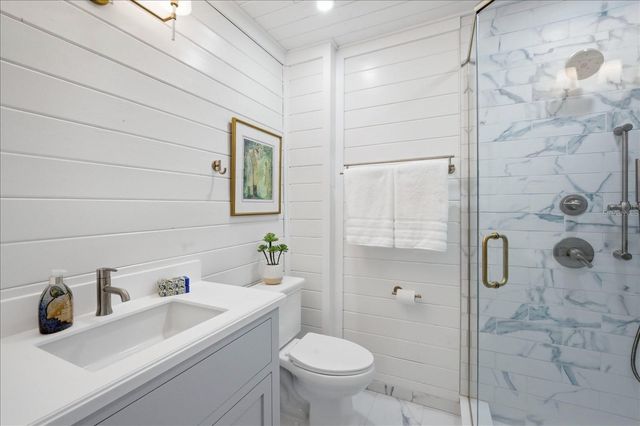 2913 GULF DRIVE, Holmes Beach, FL 34217