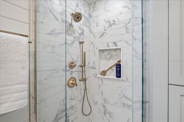 2913 GULF DRIVE, Holmes Beach, FL 34217