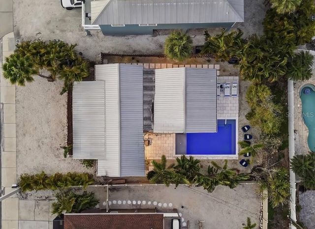 2913 GULF DRIVE, Holmes Beach, FL 34217